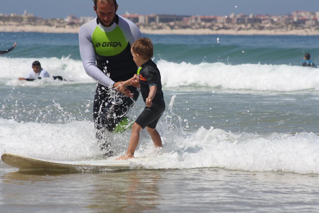 Foz Surfcamp Hotel Foz do Arelho Ngoại thất bức ảnh
